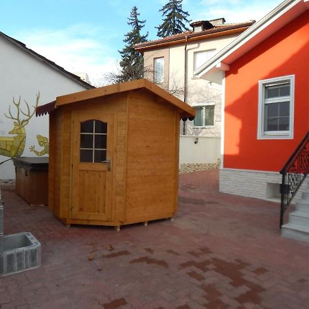 Red House Hotel Kyustendil Exterior foto